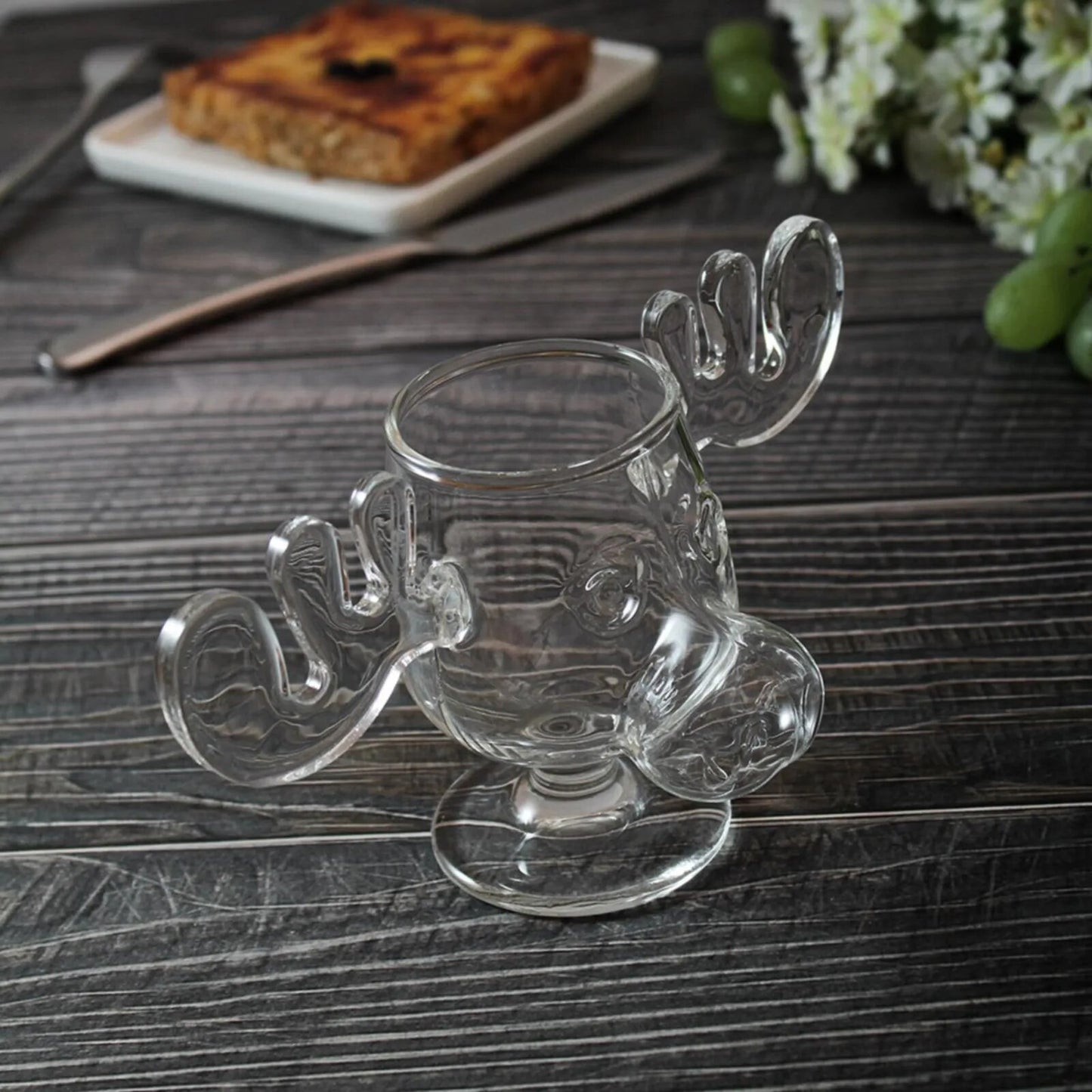 Creative reindeer-themed glasses for Christmas drinks