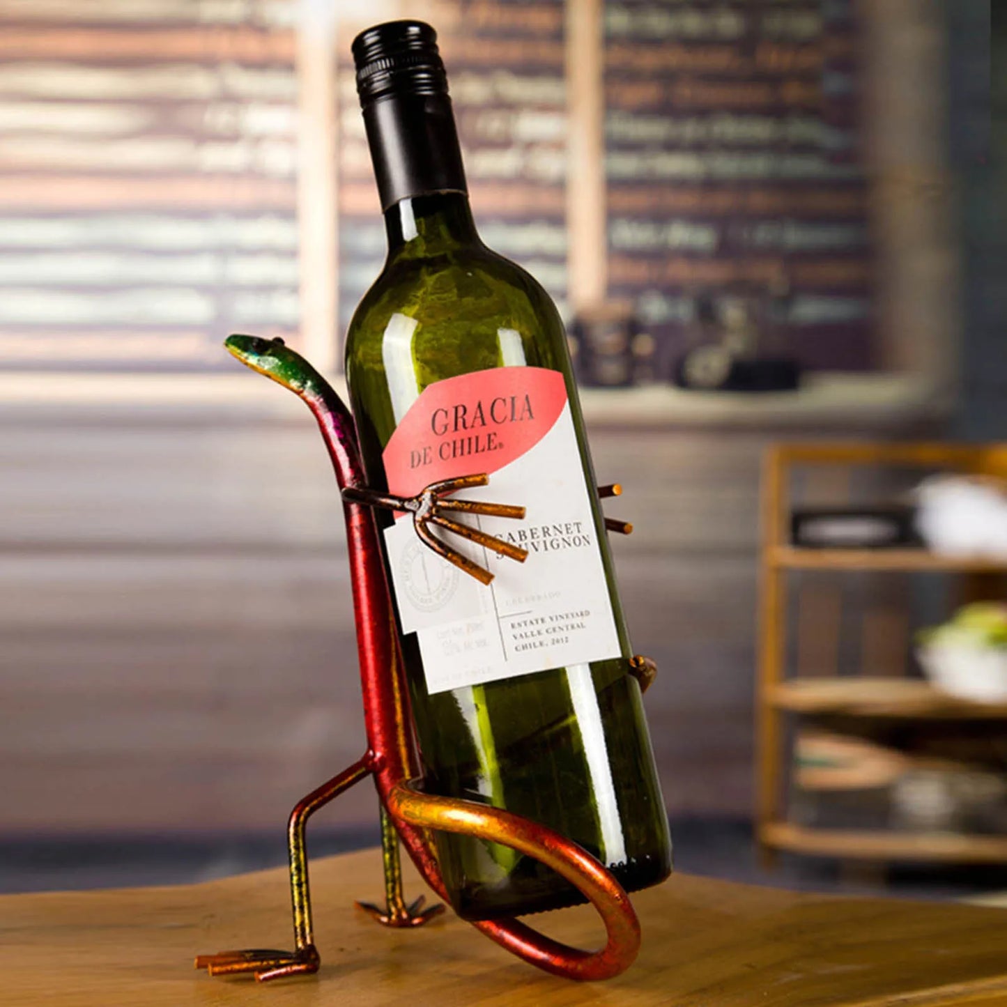 Stay Back! Gecko Wine Bottle Holder