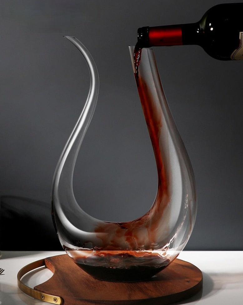 Swan decanter with sleek design