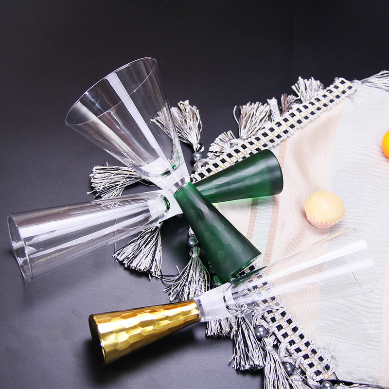 A toast to modern artistry with Glasscias