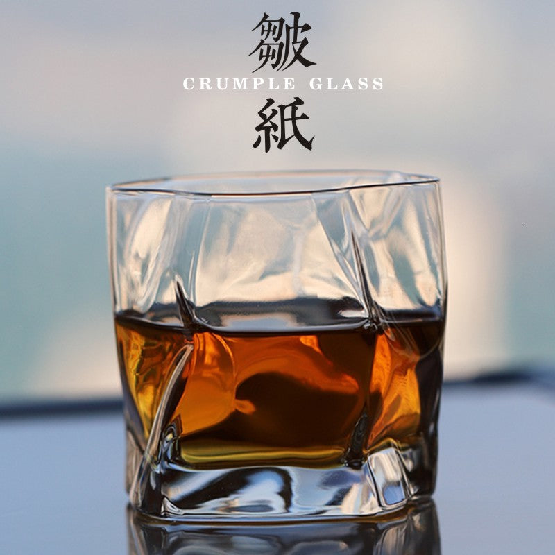 Luxury crumple-shaped glass from Glasscias collection