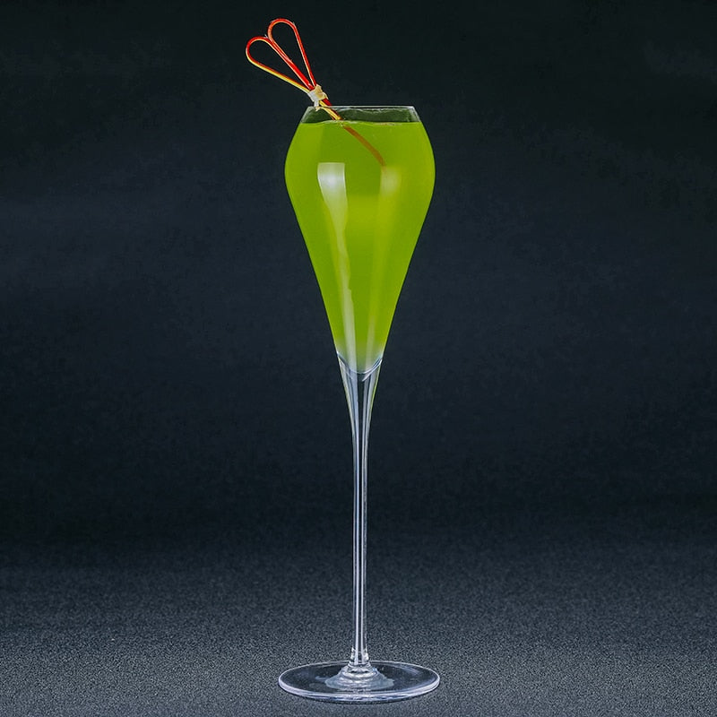 elegant crystal champagne glasses