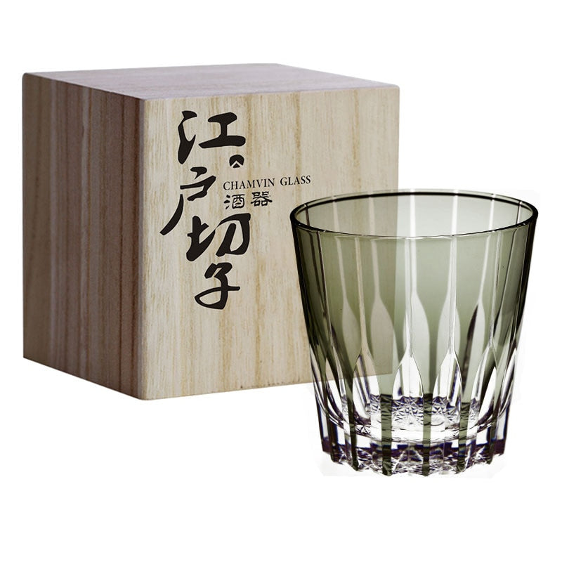 a whiskey gift set of japanese whiskey glass