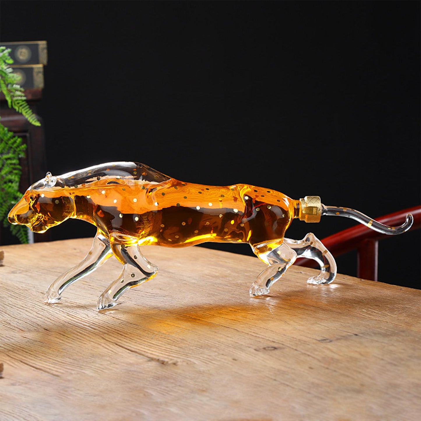 Feline elegance in glassware with the leopard-shaped decanter
