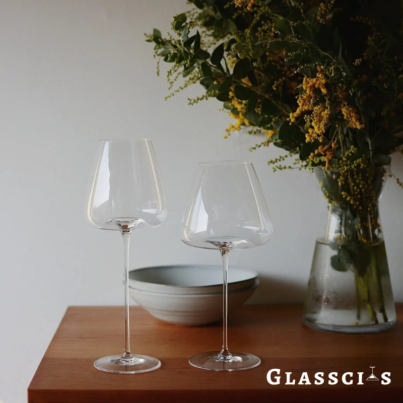 Aestheic wine glasses Bordeaux and Burgundy flat bottom collection