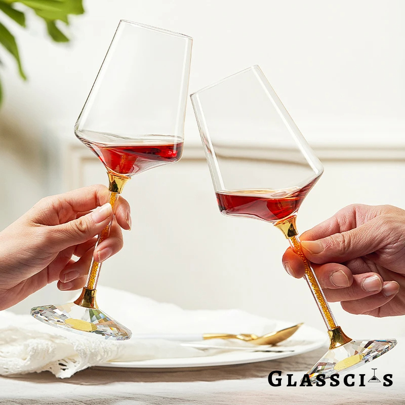 Charlotte Gold Foil Wine Glass