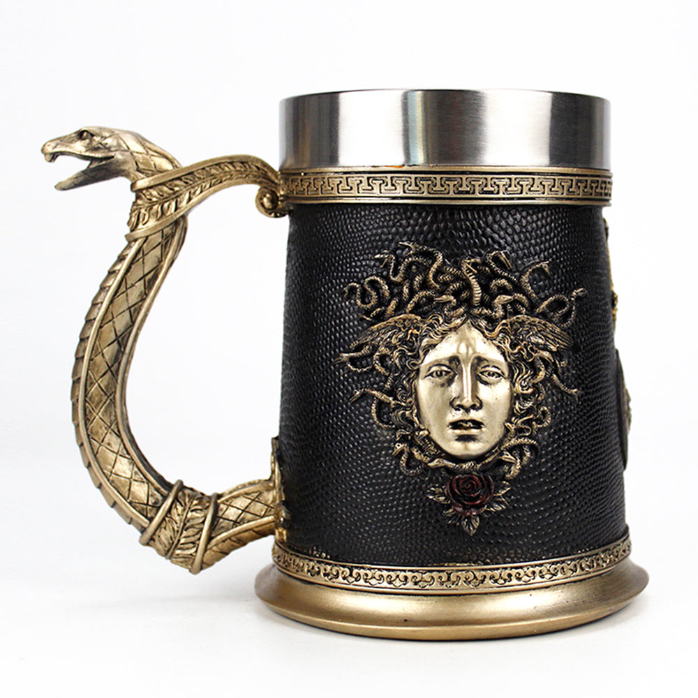 Unique beer tankard with 3D snake design
