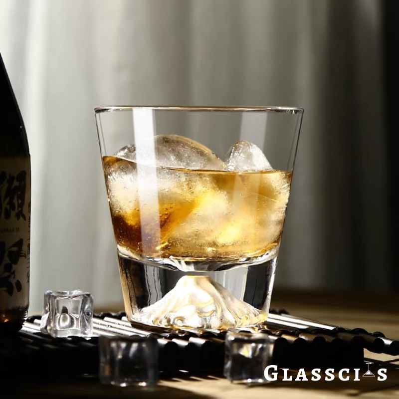 a serving of whiskey in mountain glassware | Glasscias
