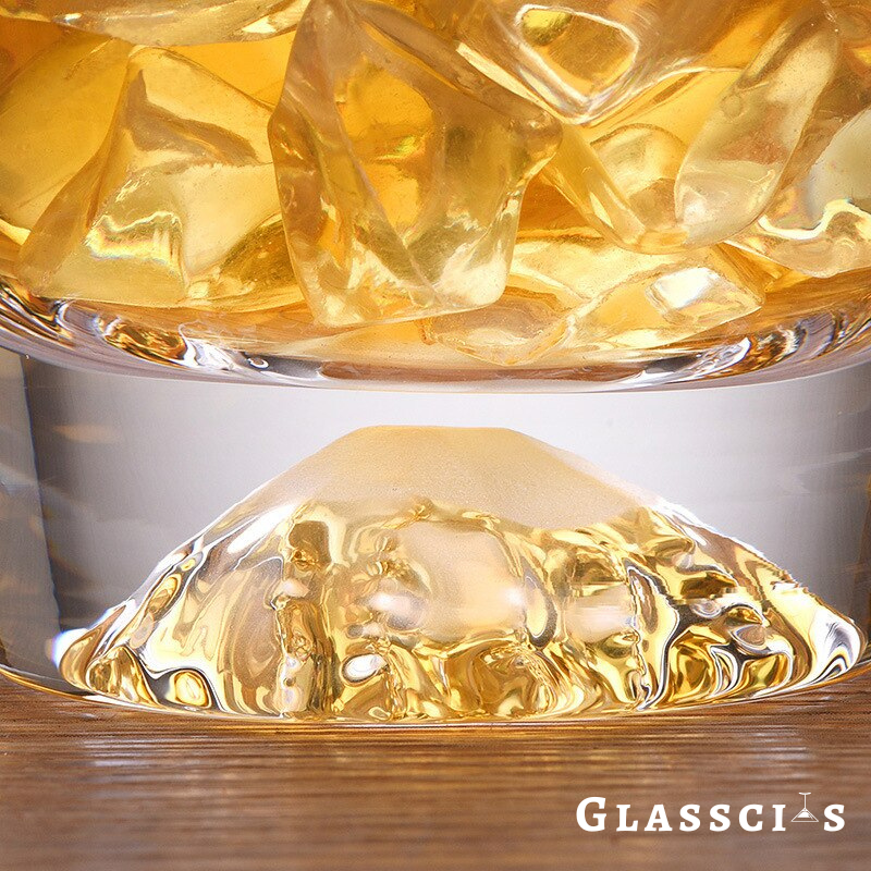 a close up of a fuji whiskey glass | Glasscias