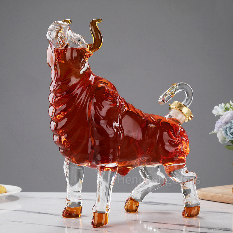 Pour with determination: Bull-inspired decanter design