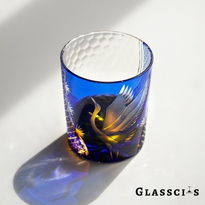 kiriko glass with swan in blue color