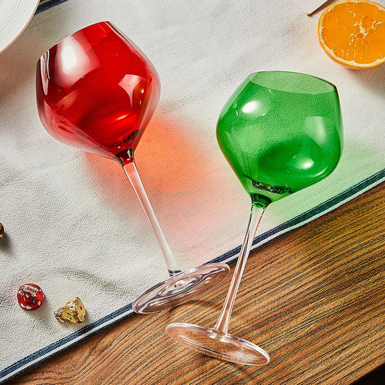 Burgundy Wine Glass - Red and Green Christmas | Glasscias
