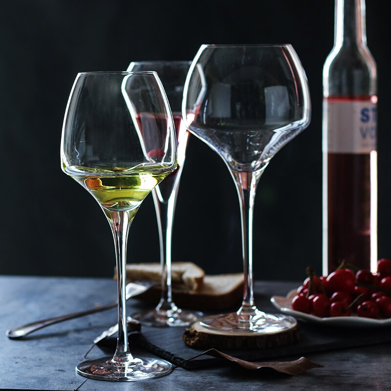 innovative design in sommelier wine glasses