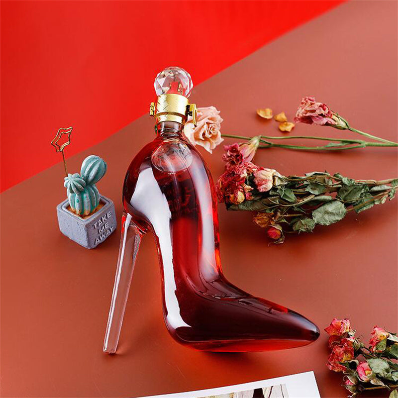 Elevate your wine nights with the unique heel-shaped decanter