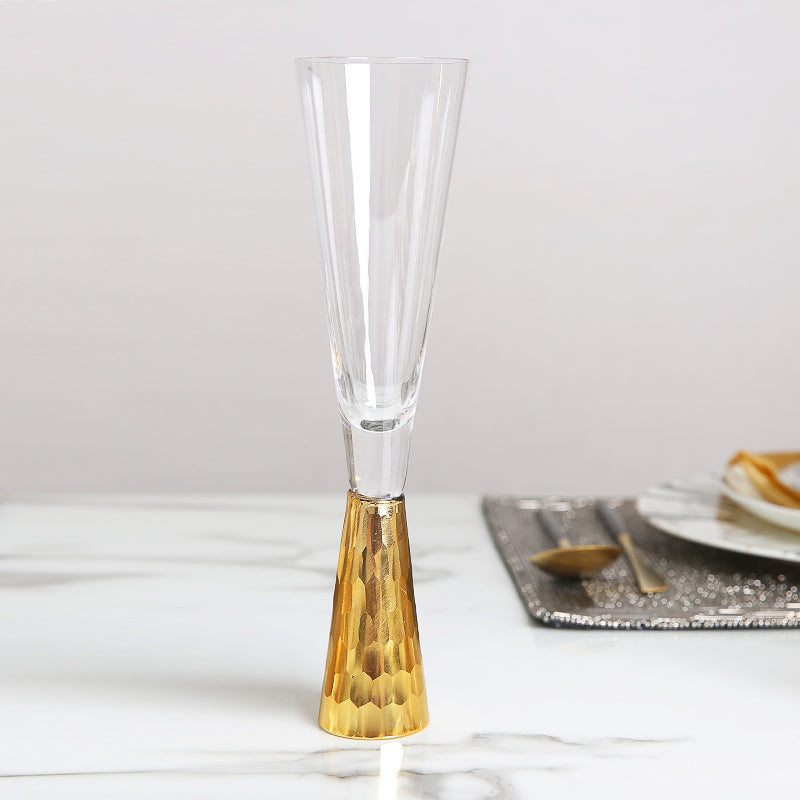 Golden Elegance Champagne Flute in all its glory