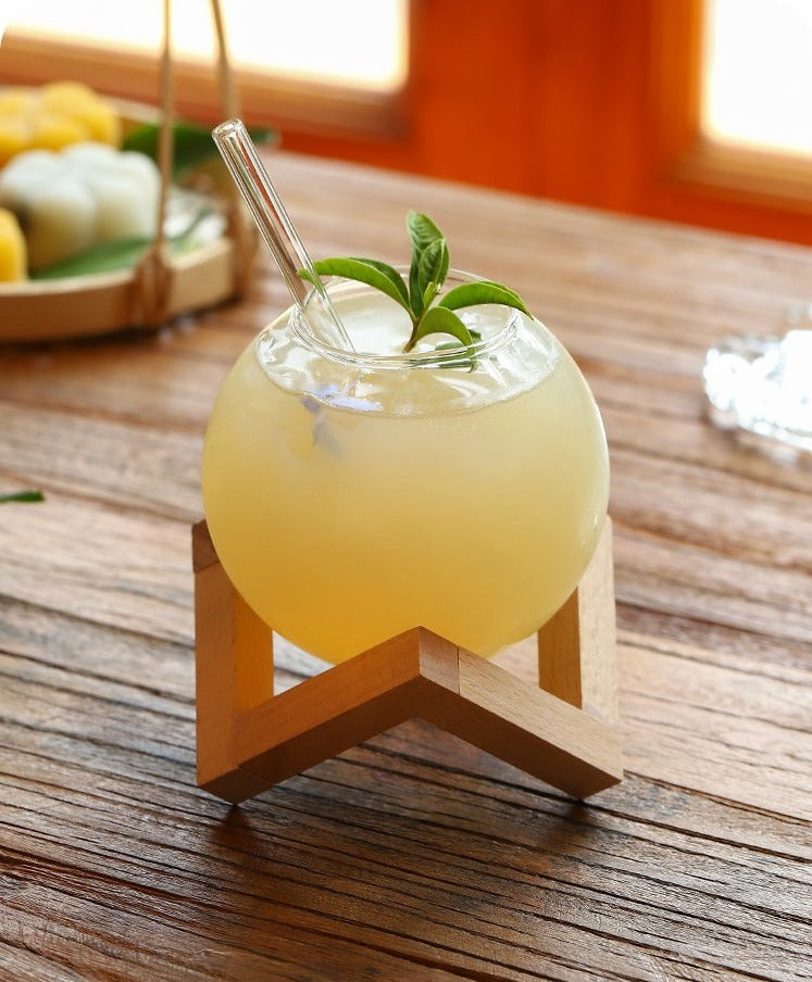 unique cocktail glasses in round shape