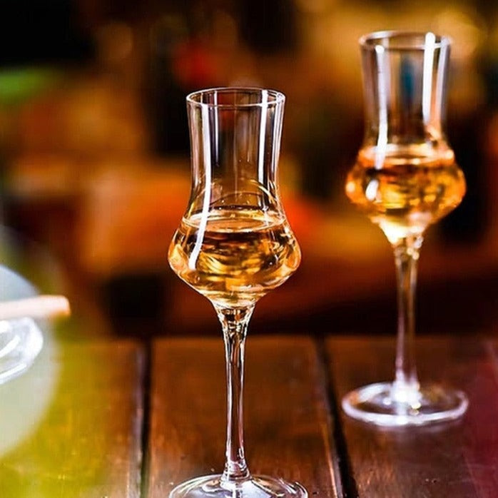 hand blown whiskey glass that shaped like a tulip whiskey glass