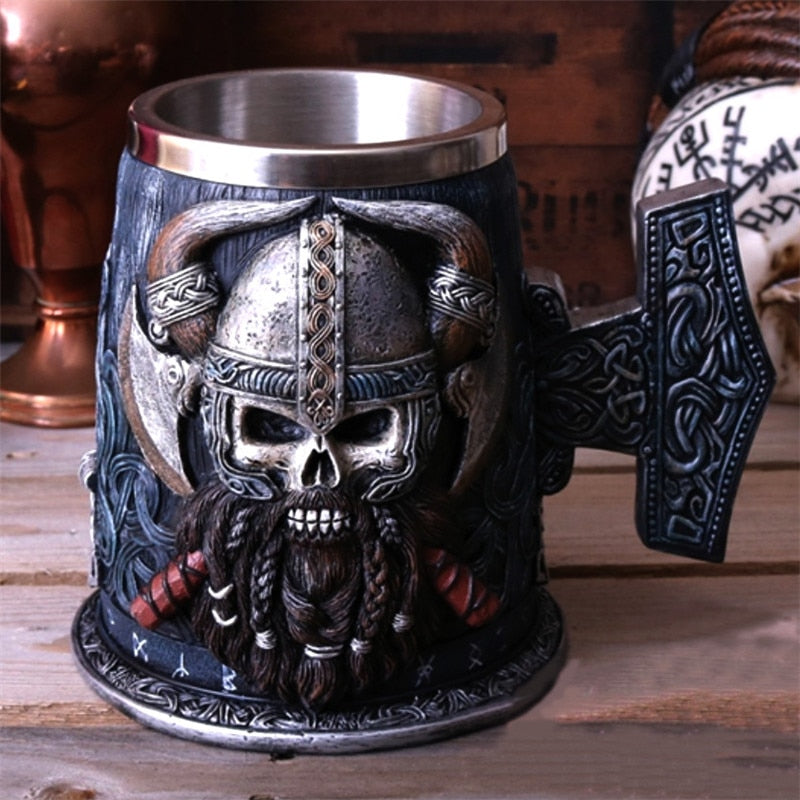 Blackbeard-inspired viking tankard for parties