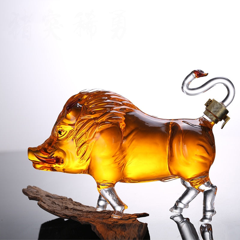 Jungle vibes at your home bar with wild animal decanters