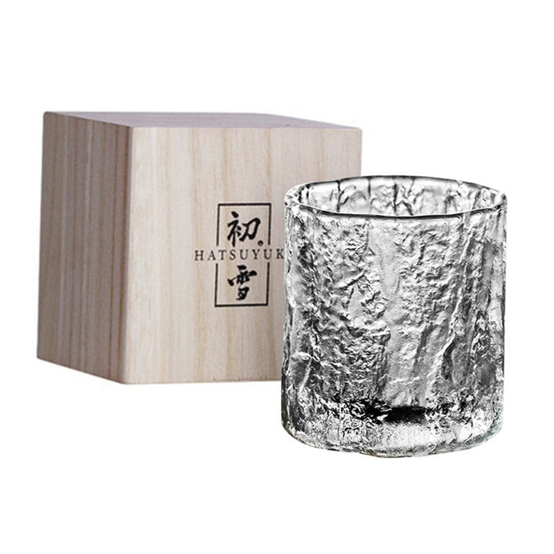 Chilled ambiance in a whiskey glass – Frosty Glacier design