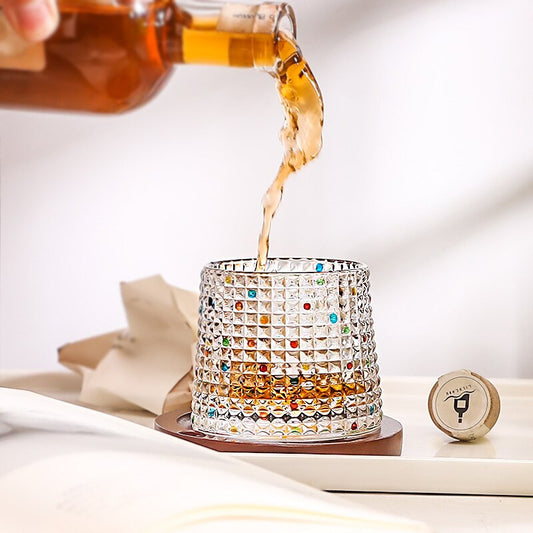 Murano-inspired whiskey glass with diamond grid